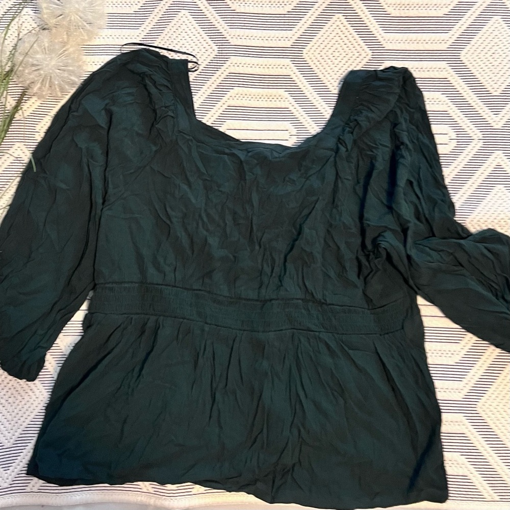 Old Navy Deep Green Women's Blouse - Picture 4 of 6